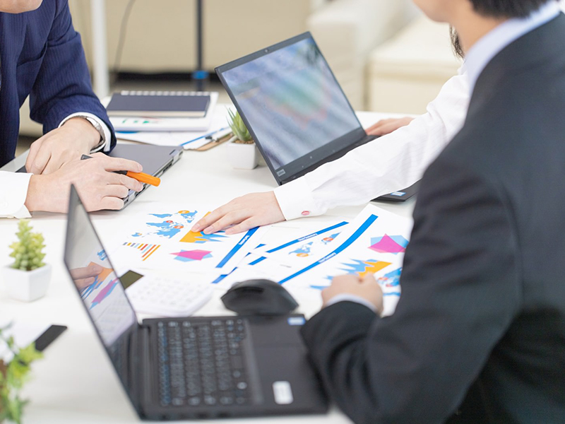 services（業務内容）/被験者様との連絡や相談